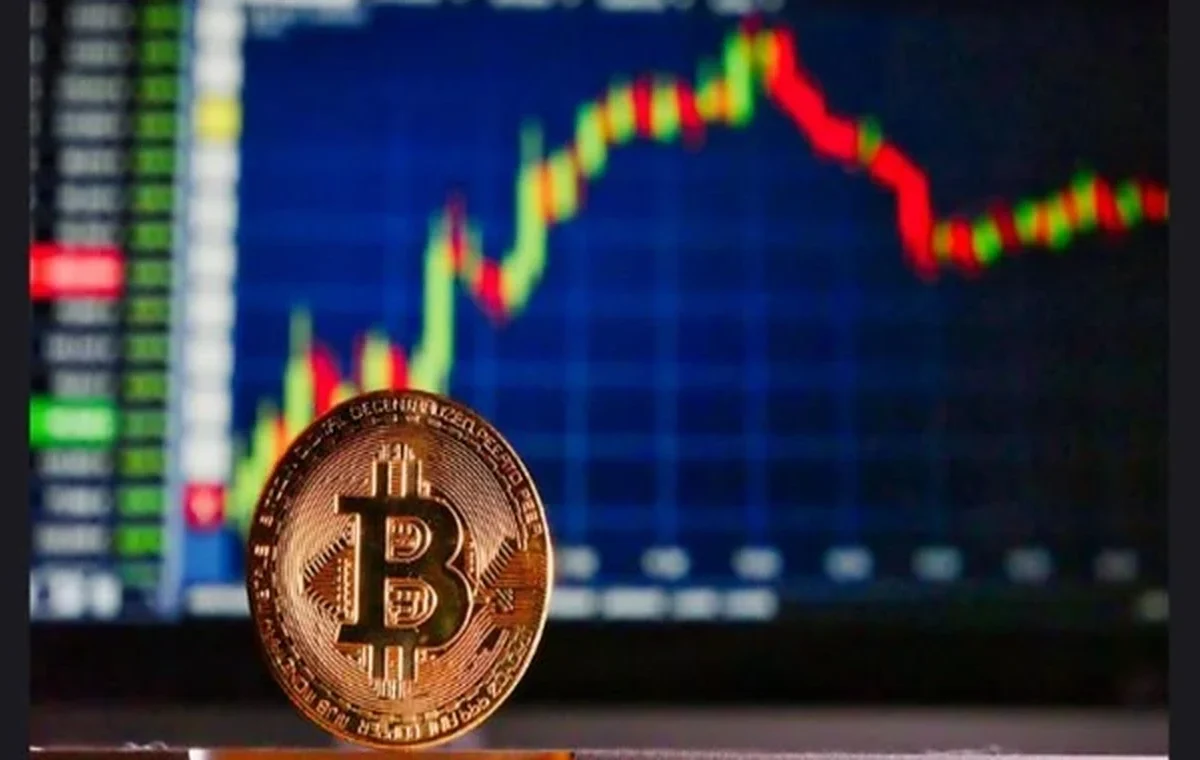 Volatiliteit van Bitcoin piekt op 30 juni terwijl handelaren significante prijsbewegingen verwachten