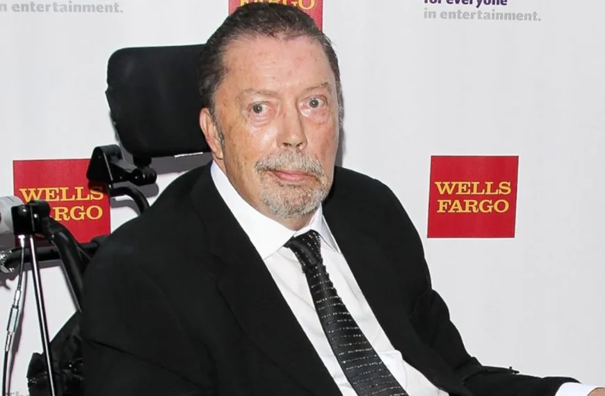 Heeft Tim Curry Bitcoin in eigendom in 2023?