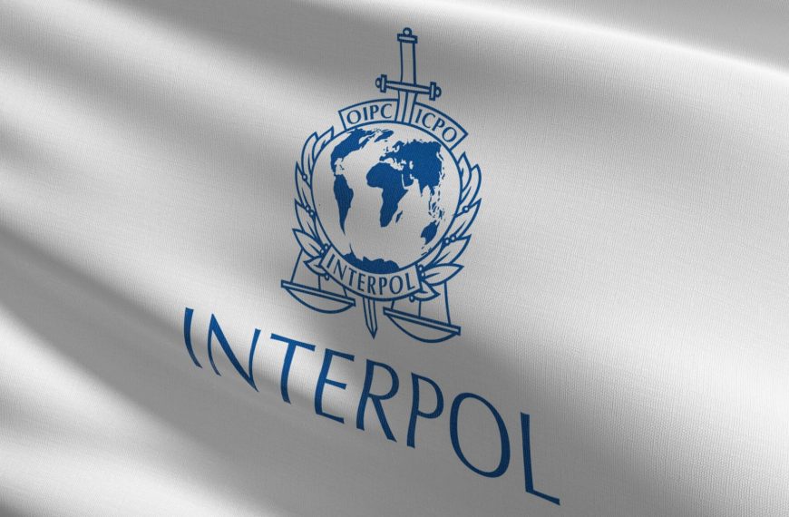 Interpol pleit voor integratie van het Metaverse voor verbeterde wetshandhaving en criminaliteitsanalyse