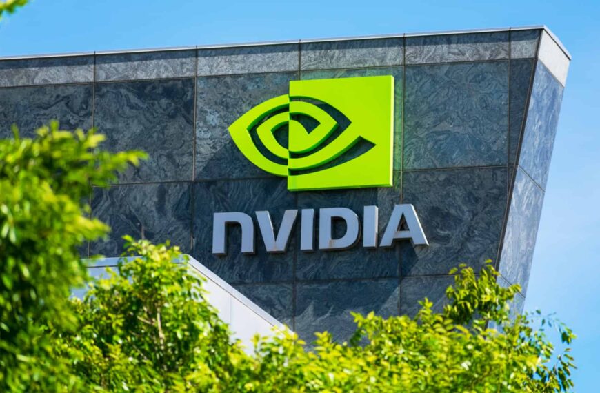 Nvidia ziet aandelenkoers instorten door vertraging van nieuwe AI-chip